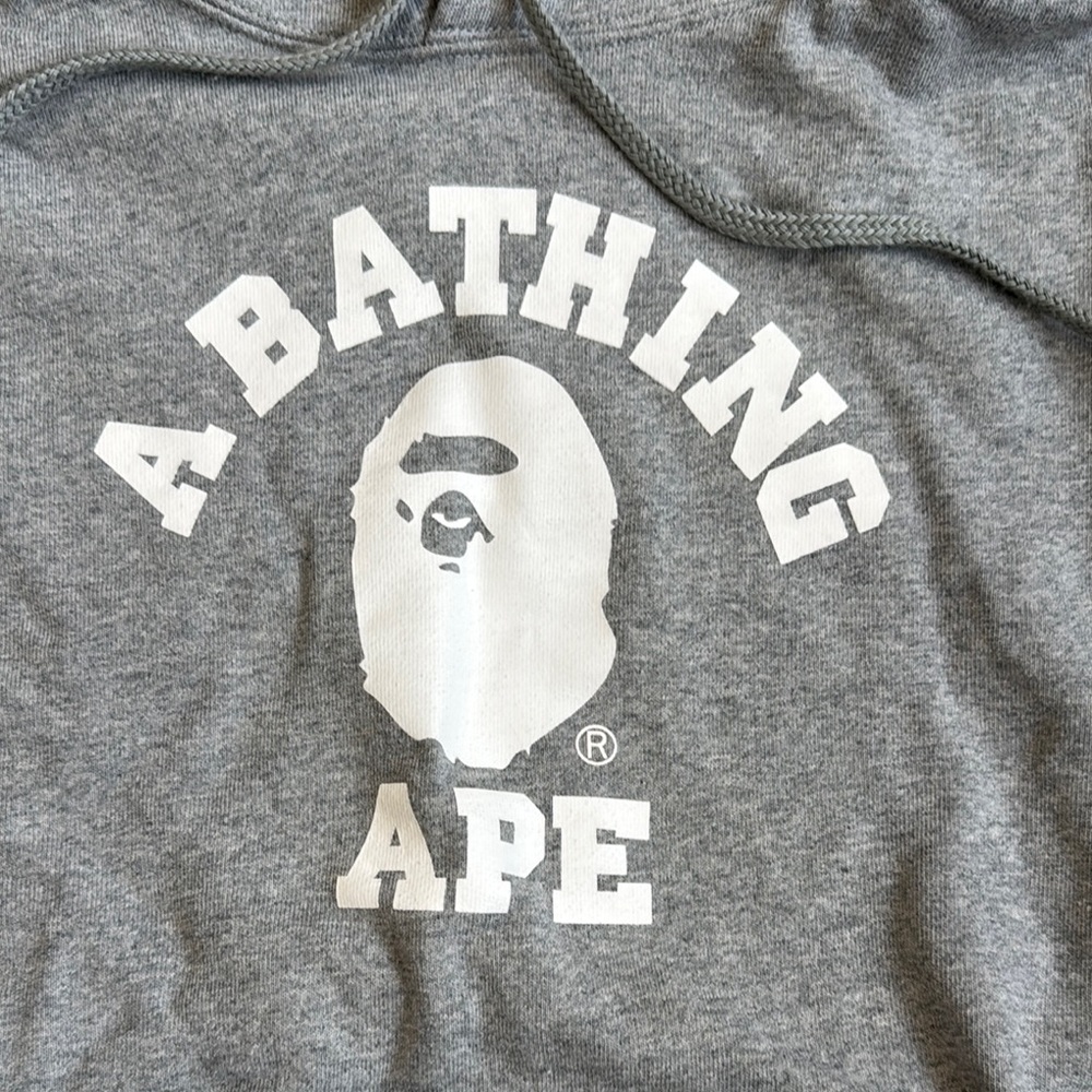 Bape Gray Sweatshirt Hoodie College Grey Logo Size Medium - Picture 2 of 14